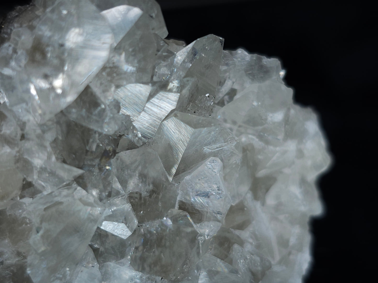 #33164 Super clear Nailhead Spar Calcite cluster with Chalcopyrite ore and multiple small fossils in the matrix