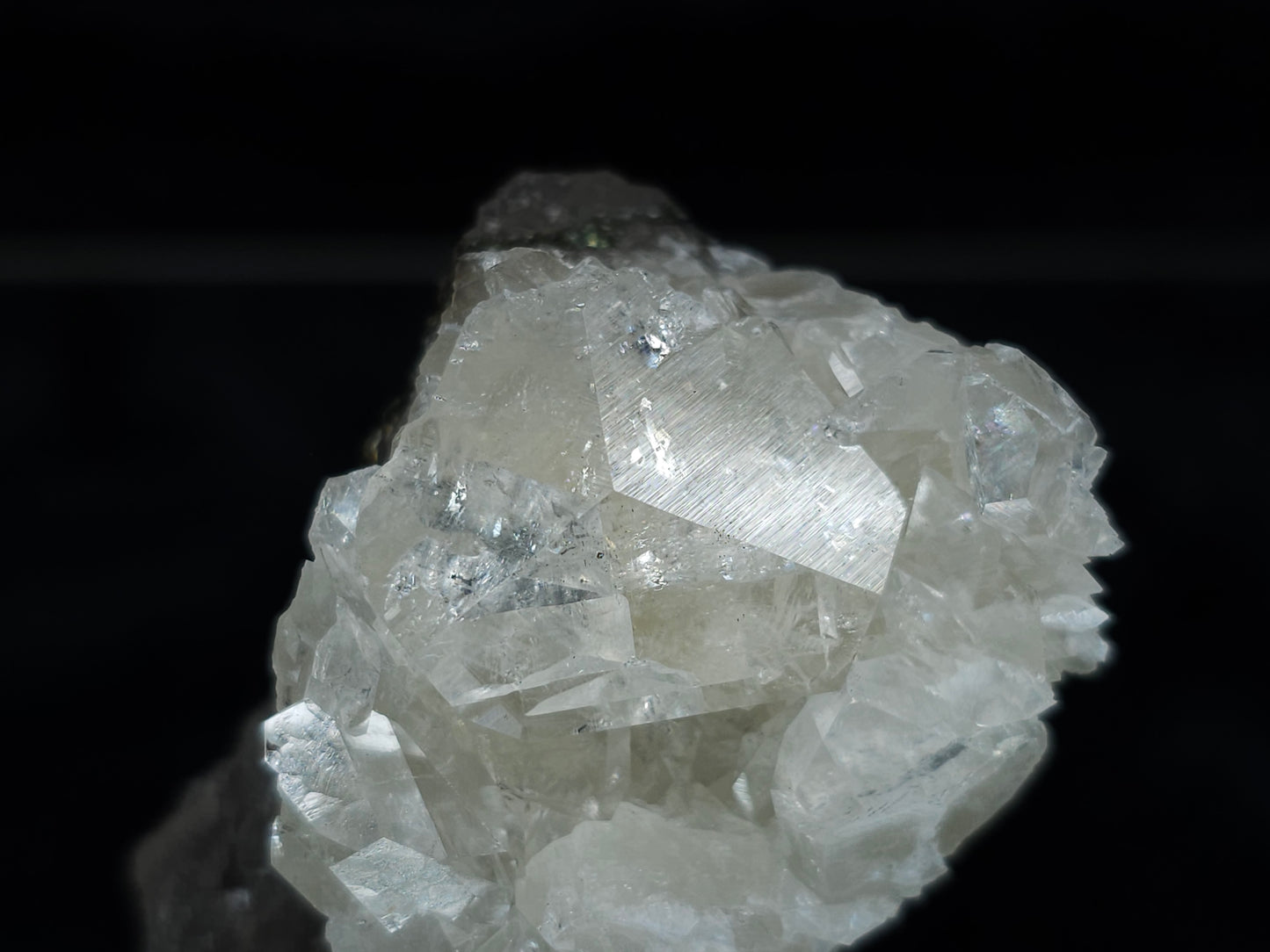 #33166 Super clear Nailhead Spar Calcite cluster with Chalcopyrite ore and multiple small fossils in the matrix