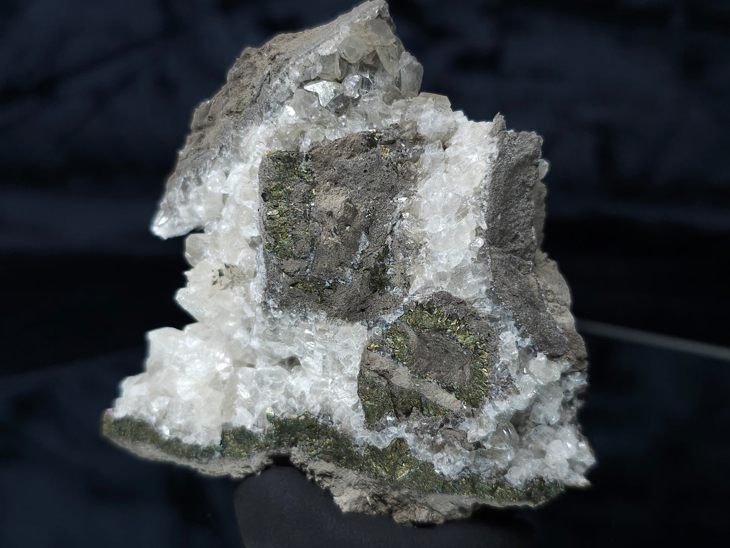 #33169 Super clear Nailhead Spar Calcite geode with Chalcopyrite ore and multiple small fossils in the matrix