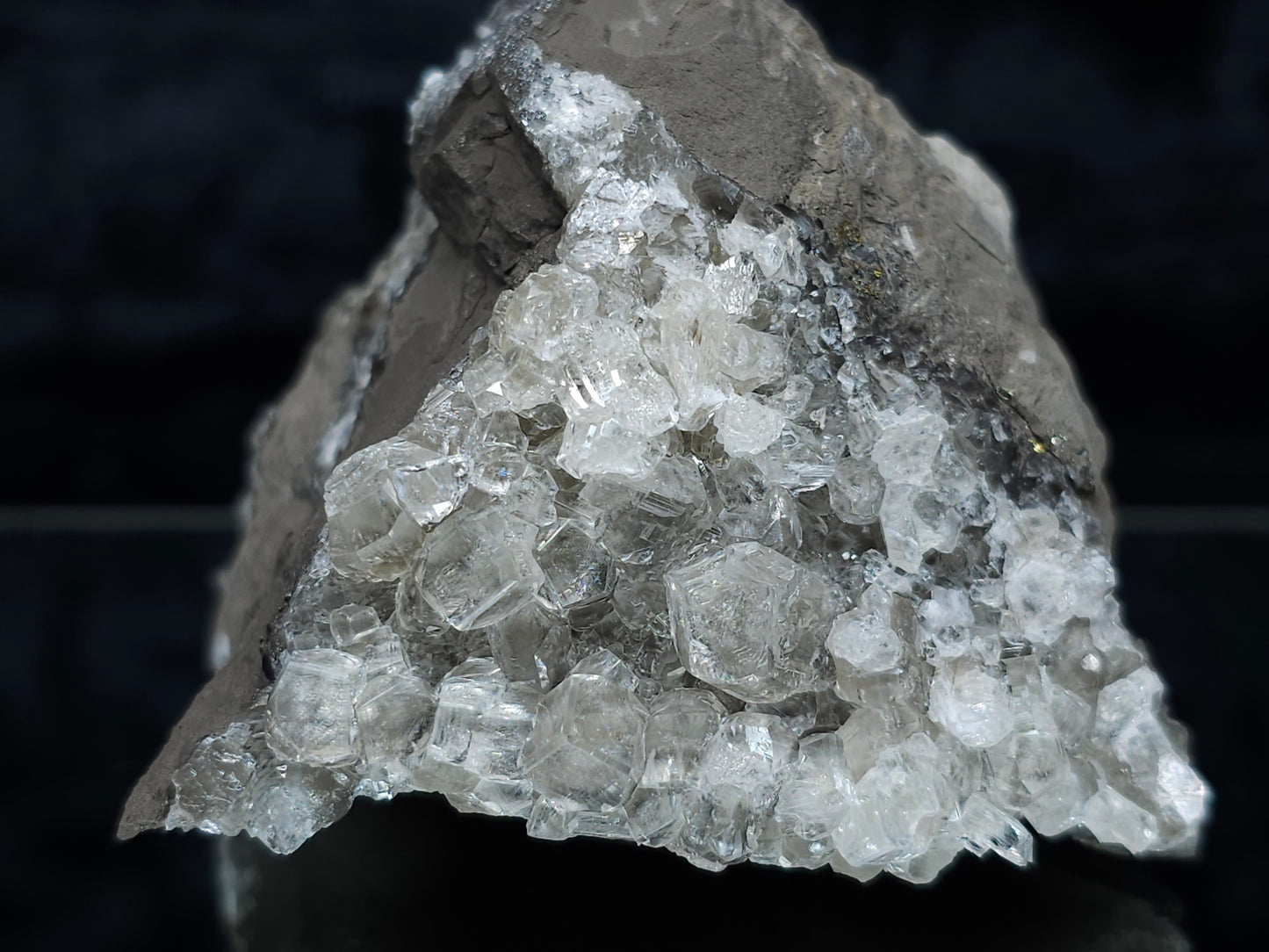 #33171 Super clear Nailhead Spar Calcite cluster with Chalcopyrite ore and multiple small fossils in the matrix