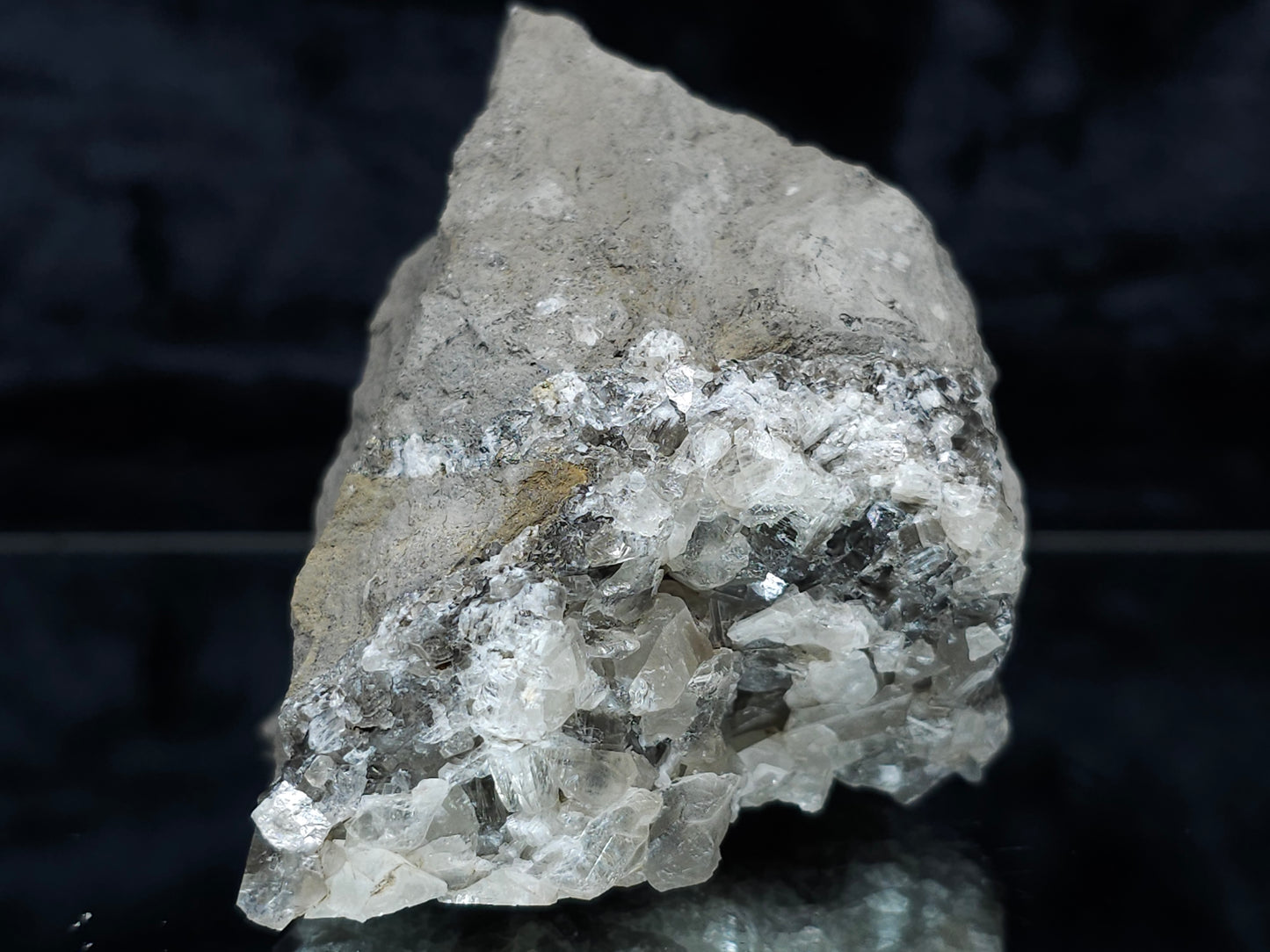 #33171 Super clear Nailhead Spar Calcite cluster with Chalcopyrite ore and multiple small fossils in the matrix