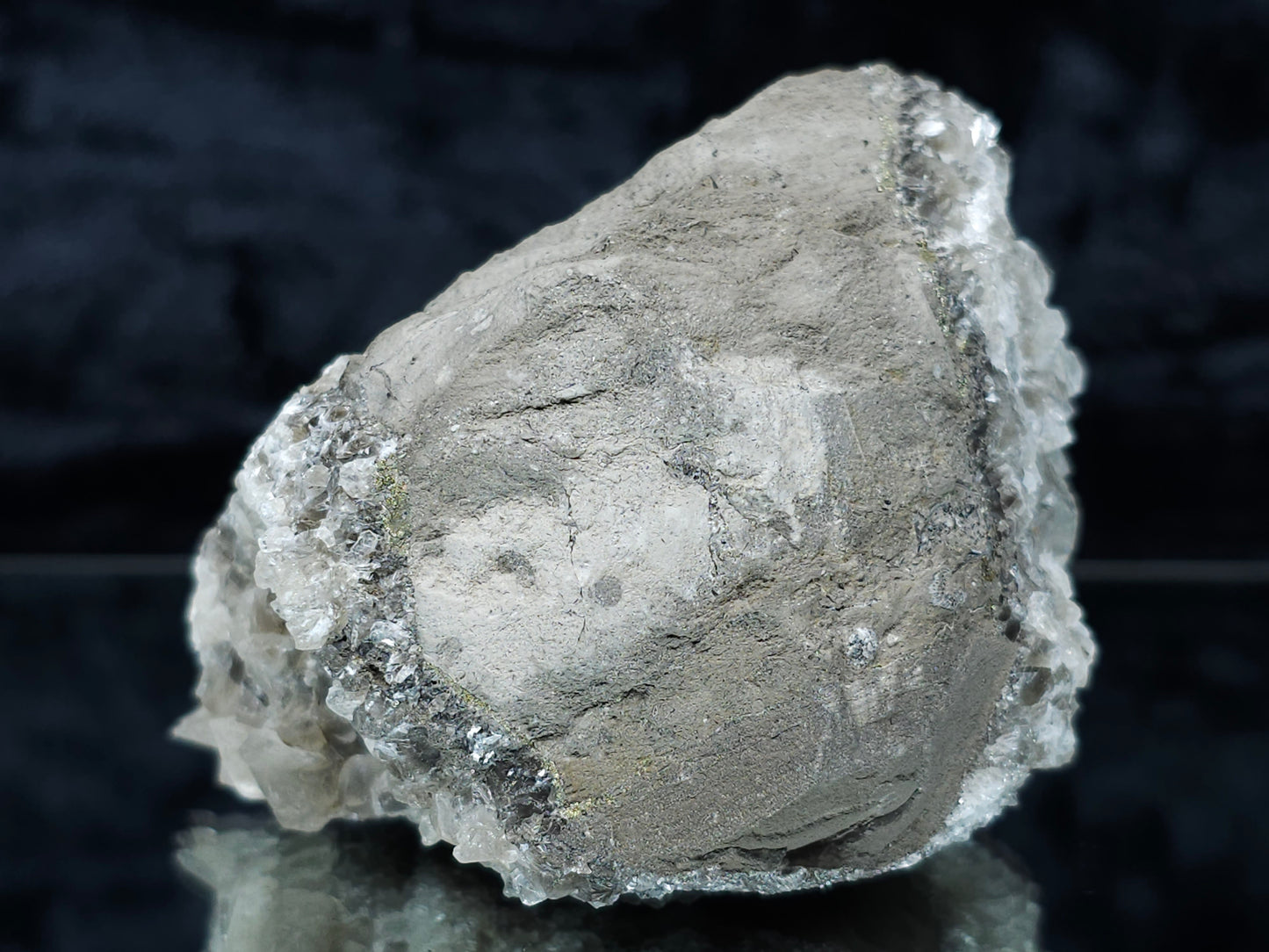 #33171 Super clear Nailhead Spar Calcite cluster with Chalcopyrite ore and multiple small fossils in the matrix
