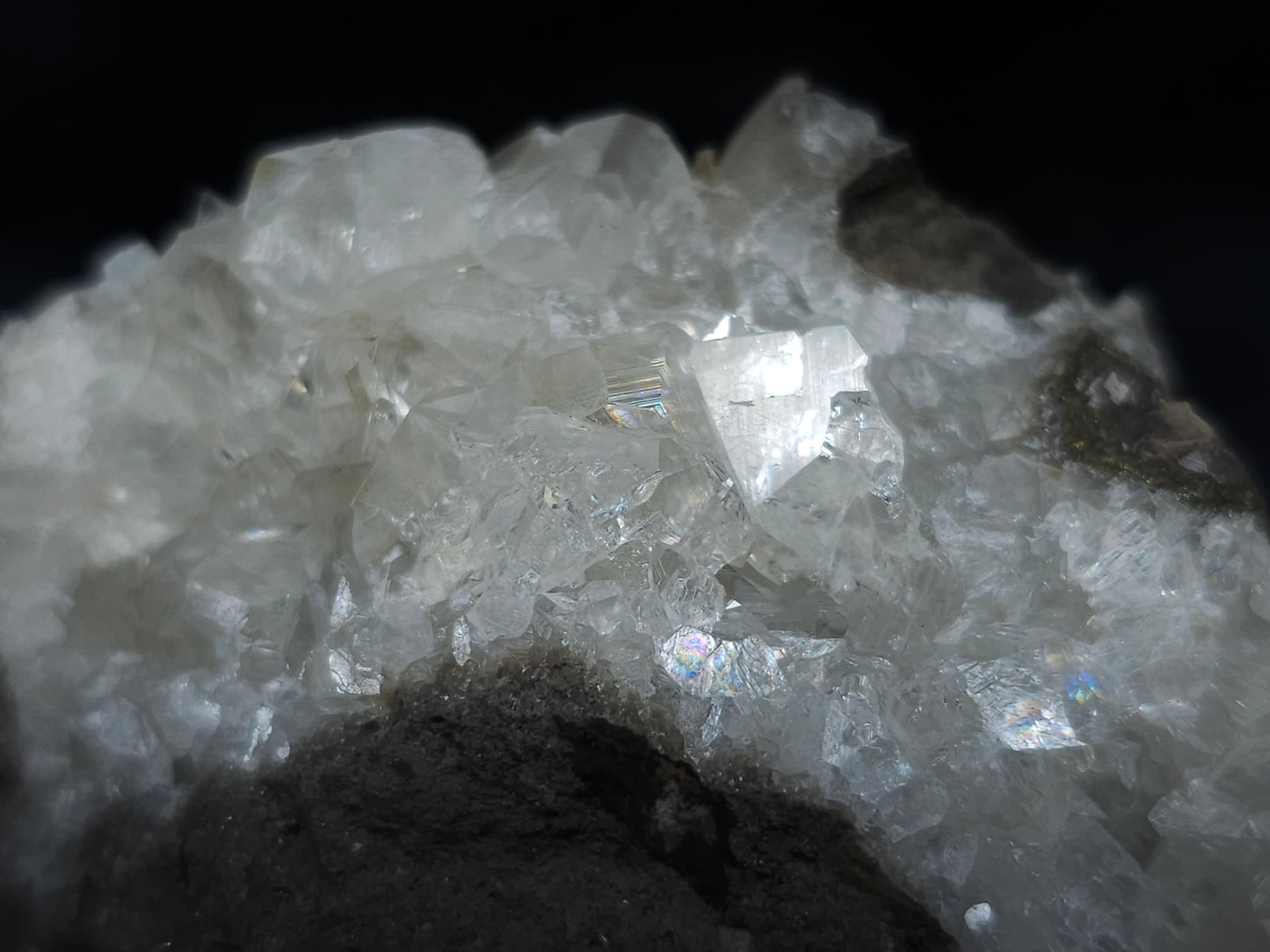 #33161 Super clear Nailhead Spar Calcite geode with Chalcopyrite ore and multiple small fossils in the matrix