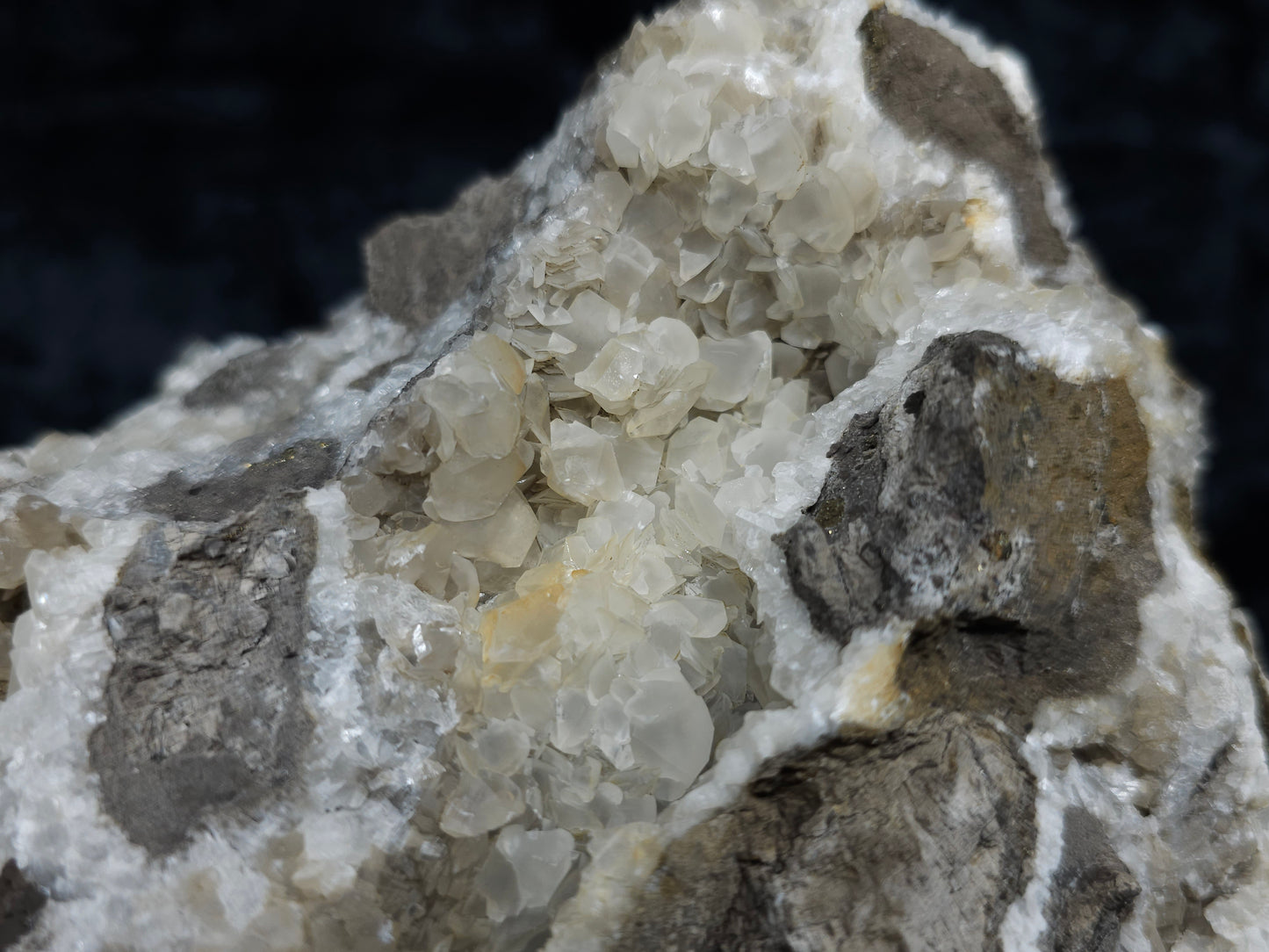 #33161 Super clear Nailhead Spar Calcite geode with Chalcopyrite ore and multiple small fossils in the matrix