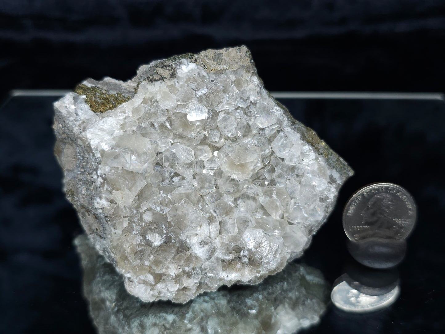 #33179 Special clear Nailhead Spar Calcite cluster with Chalcopyrite ore and multiple small fossils in the matrix