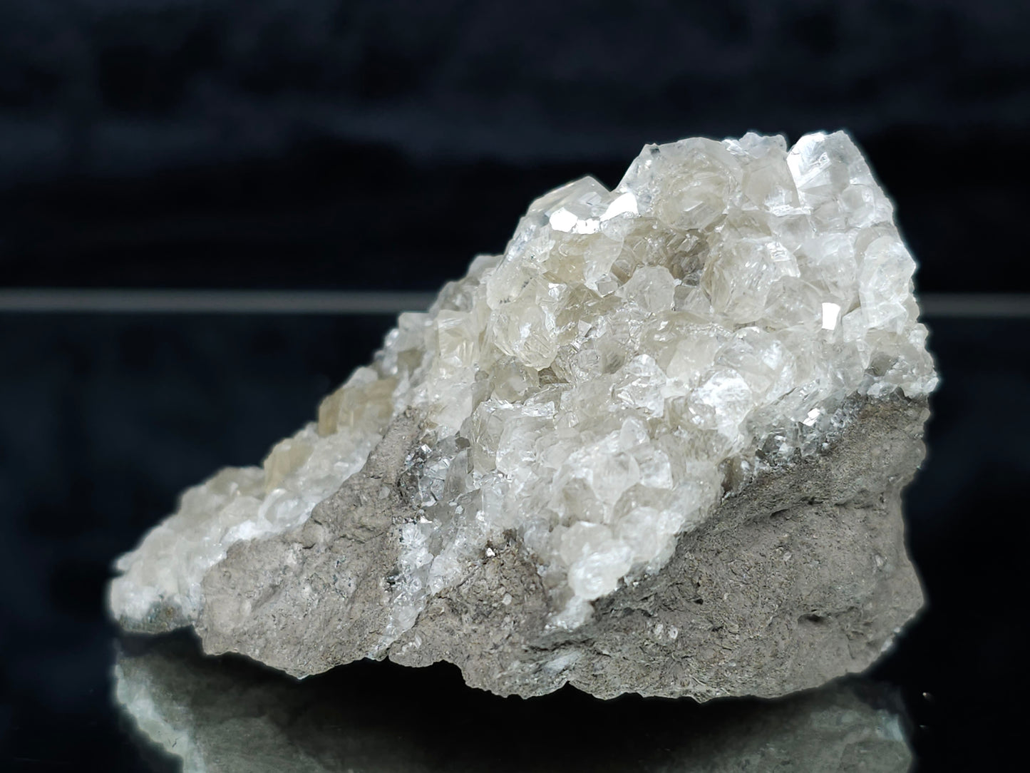 #33180 Special clear Nailhead Spar Calcite cluster with Chalcopyrite ore and multiple small fossils in the matrix