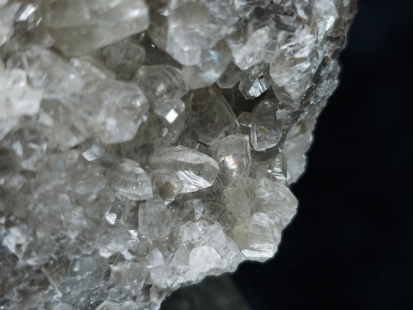 #33183 Special clear Nailhead Spar Calcite cluster with Chalcopyrite ore and multiple small fossils in the matrix