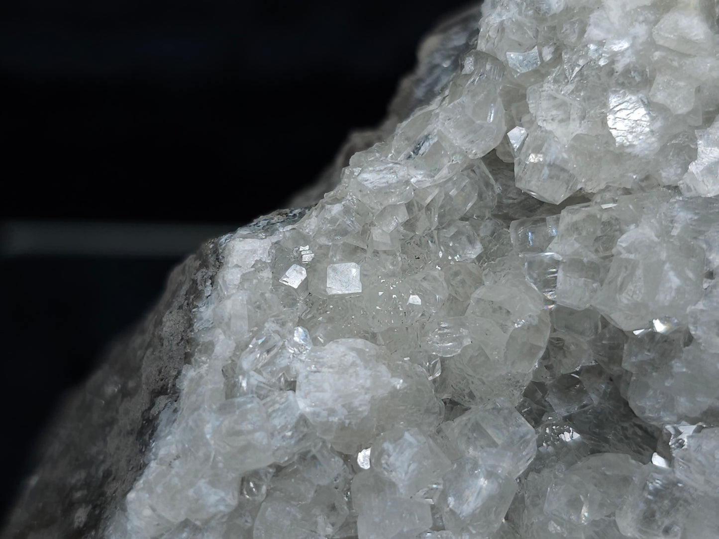#33185 Special clear Nailhead Spar Calcite cluster with Chalcopyrite ore and multiple small fossils in the matrix