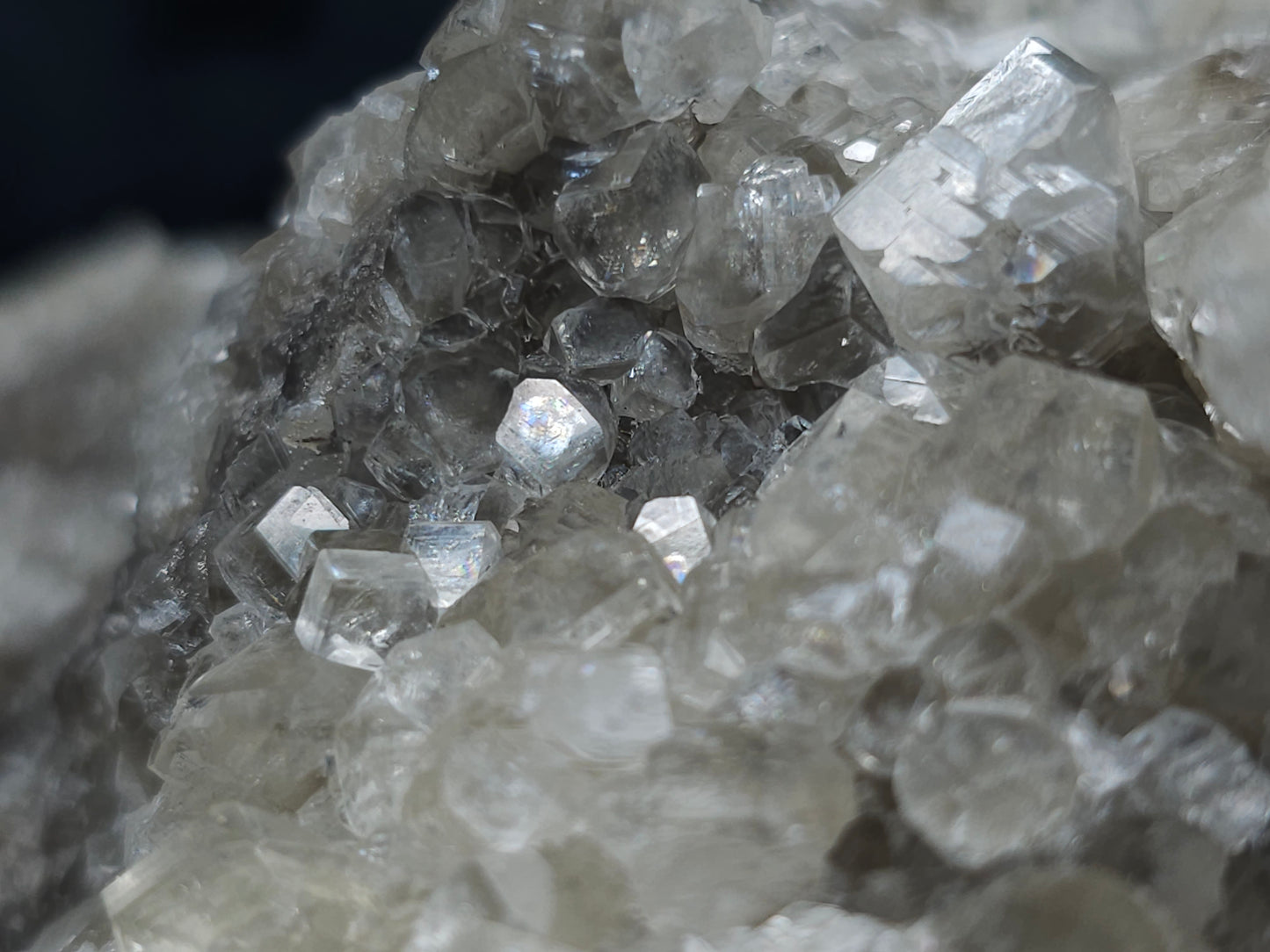 #33194 Special clear Nailhead Spar Calcite cluster with Chalcopyrite ore and multiple small fossils in the matrix