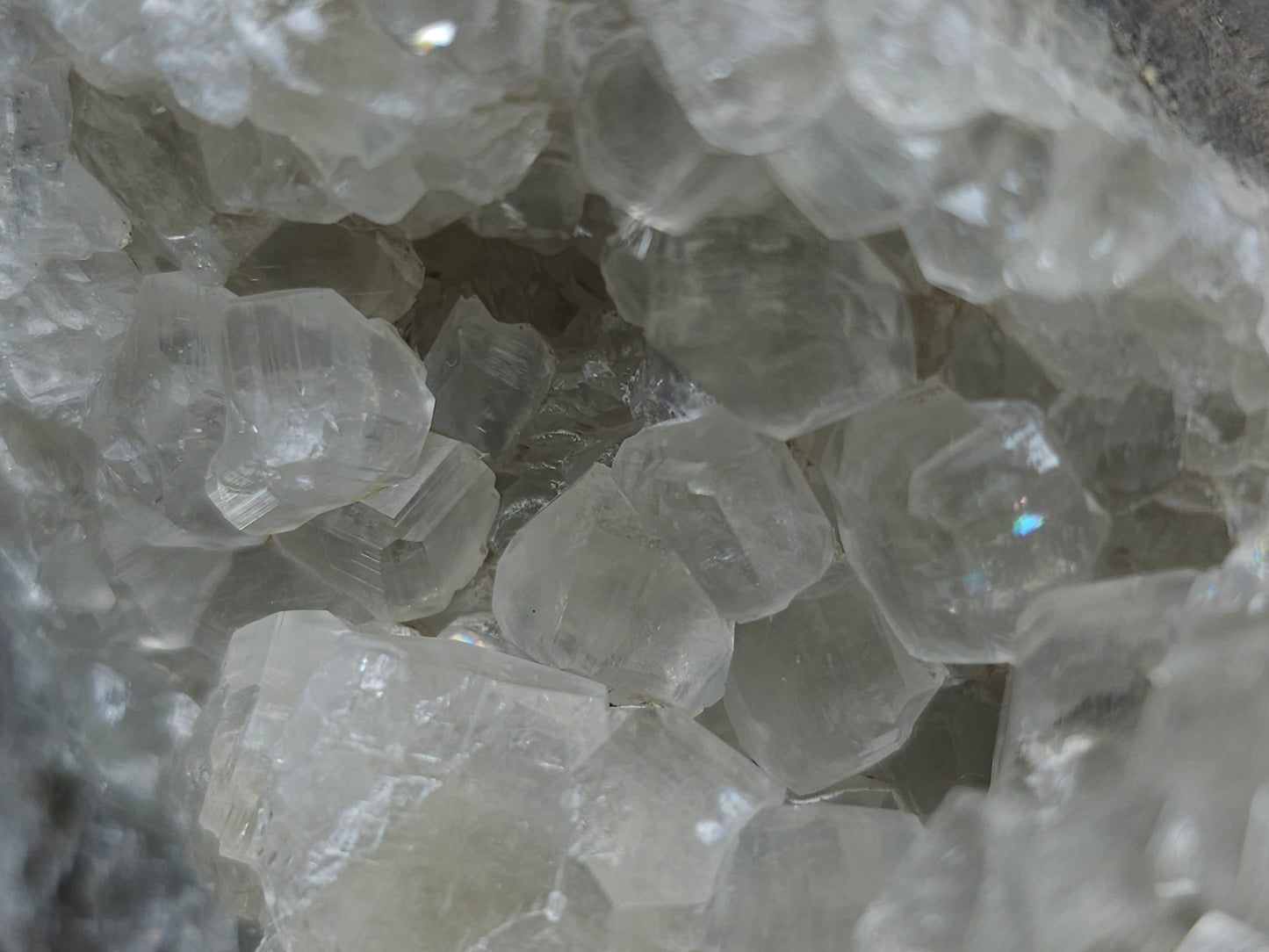 #33203 Super clear Nailhead Spar Calcite geode with Chalcopyrite ore and multiple small fossils