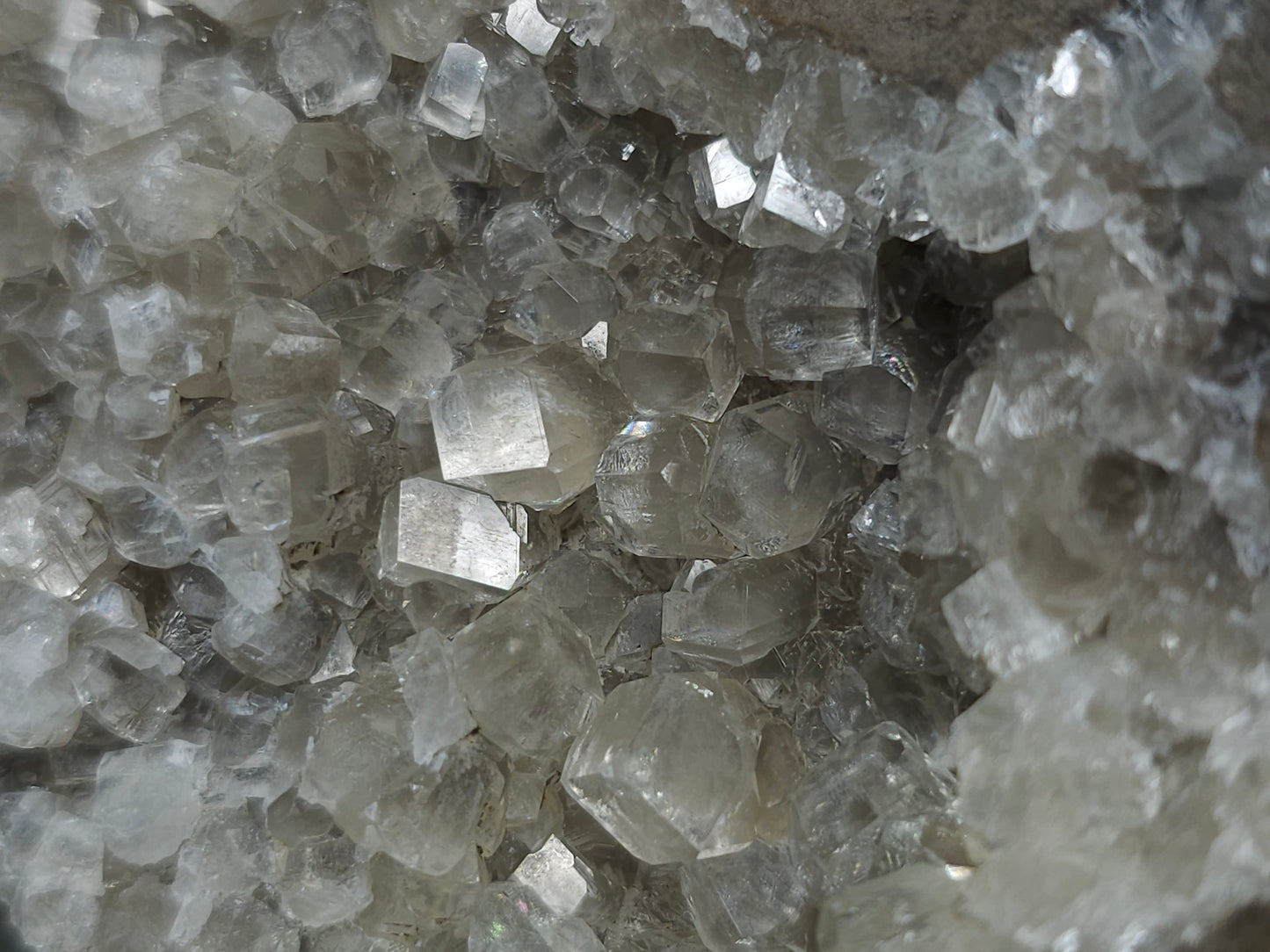 #33205 Super clear Nailhead Spar Calcite geode and Chalcopyrite ore and multiple small fossils in the matrix