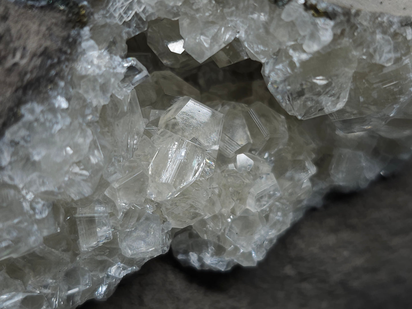 #33207 Super clear Nailhead Spar Calcite geode and Chalcopyrite ore and multiple small fossils