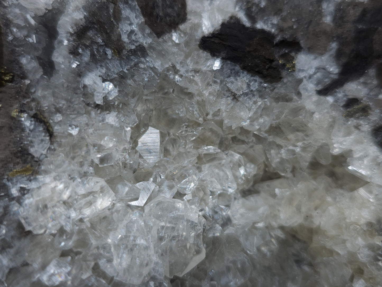 #33212 Super clear Nailhead Spar Calcite cluster and Chalcopyrite ore and multiple small fossils