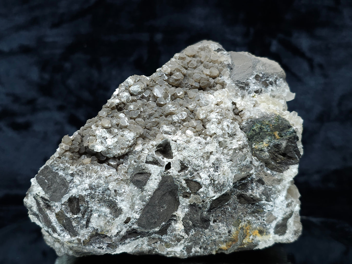 #33212 Super clear Nailhead Spar Calcite cluster and Chalcopyrite ore and multiple small fossils