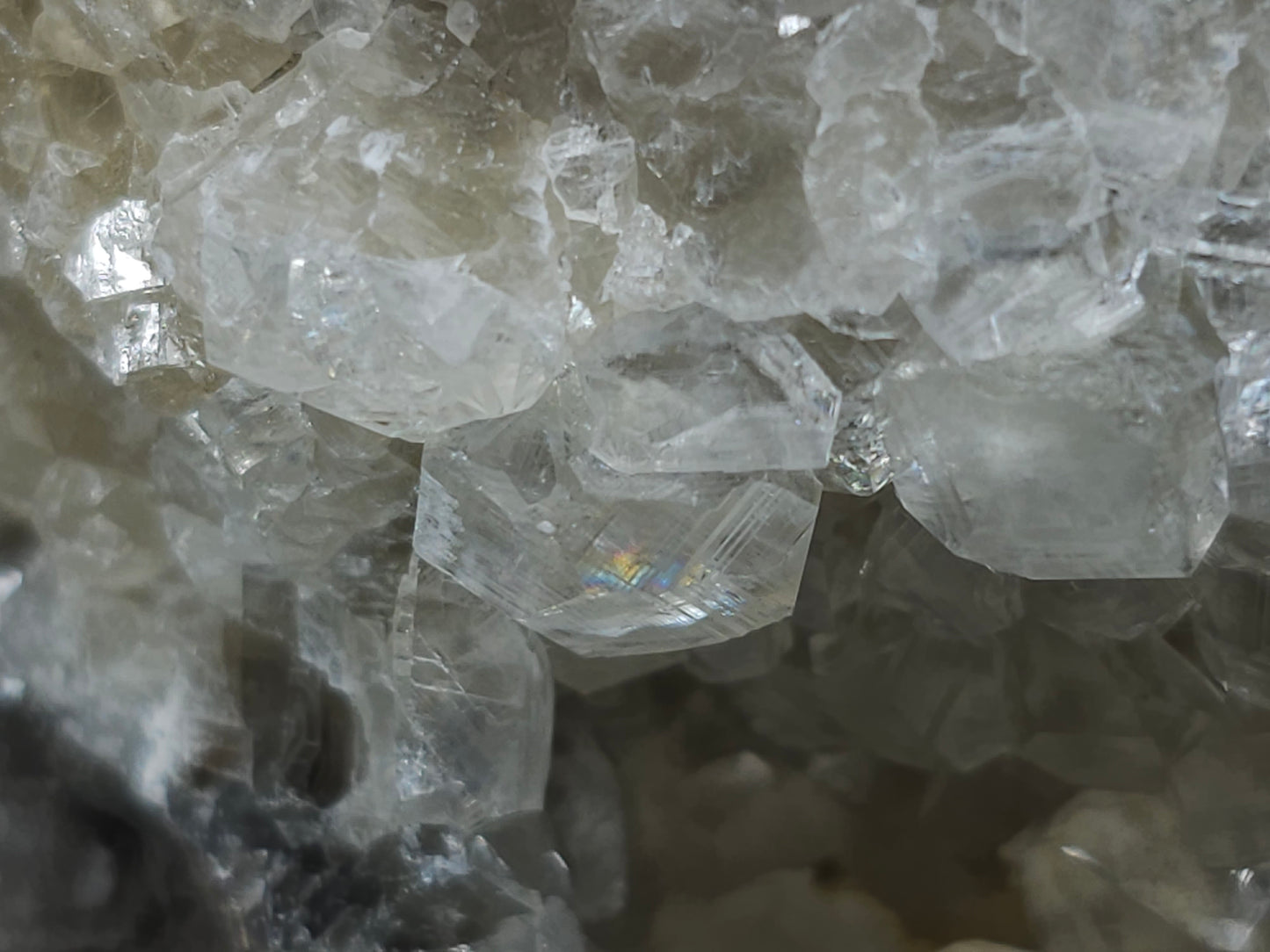 #33215 Super clear Nailhead Spar Calcite geode and Chalcopyrite ore and multiple small fossils in the matrix