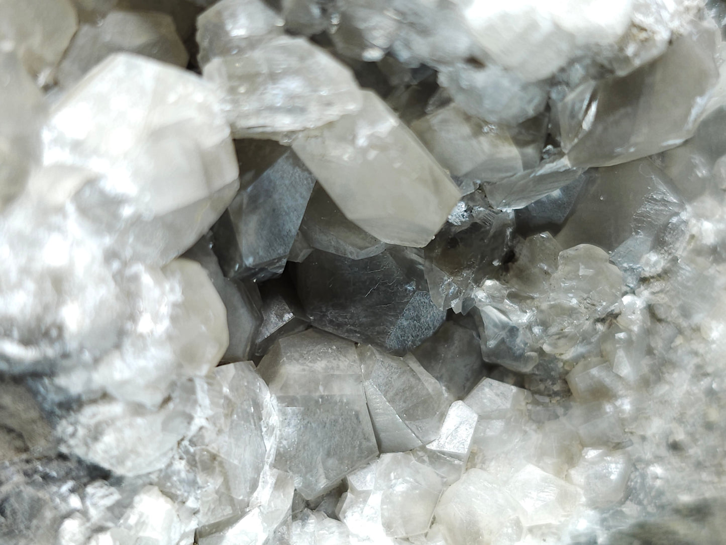 #33215 Super clear Nailhead Spar Calcite geode and Chalcopyrite ore and multiple small fossils in the matrix