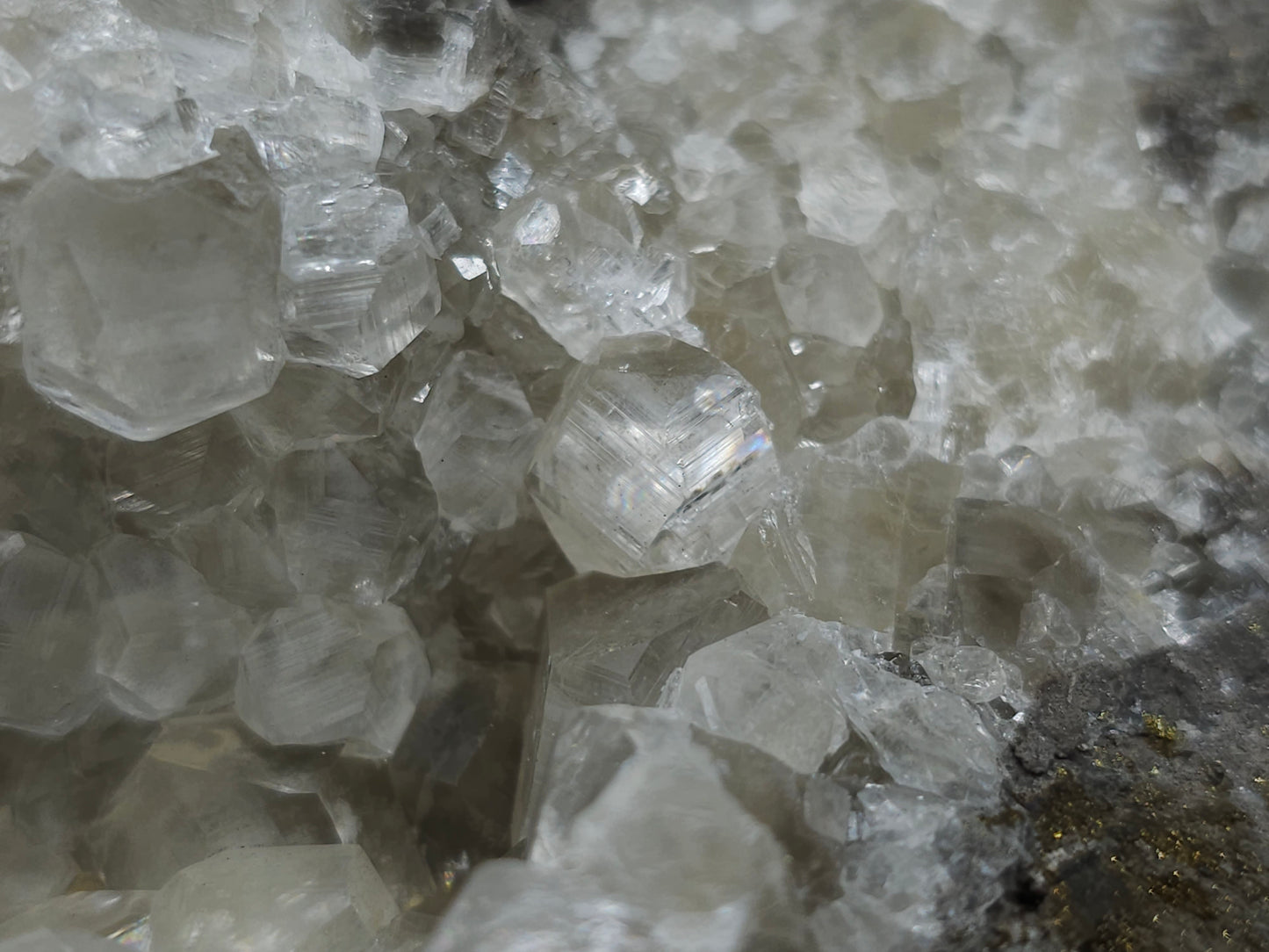 #33215 Super clear Nailhead Spar Calcite geode and Chalcopyrite ore and multiple small fossils in the matrix