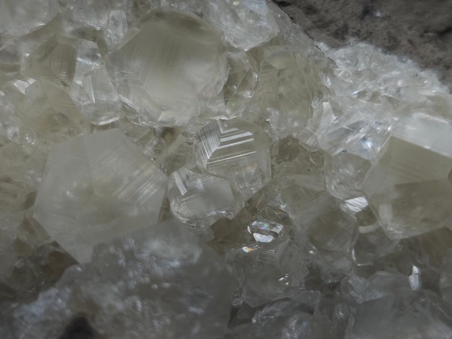#33219 Super clear Nailhead Spar Calcite cluster and Chalcopyrite ore and multiple small fossils in the matrix