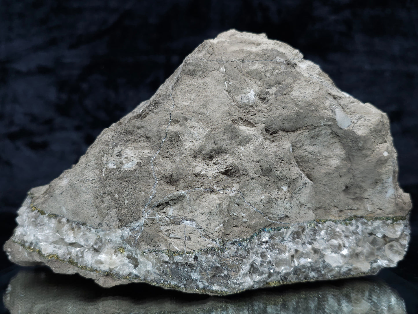 #33219 Super clear Nailhead Spar Calcite cluster and Chalcopyrite ore and multiple small fossils in the matrix