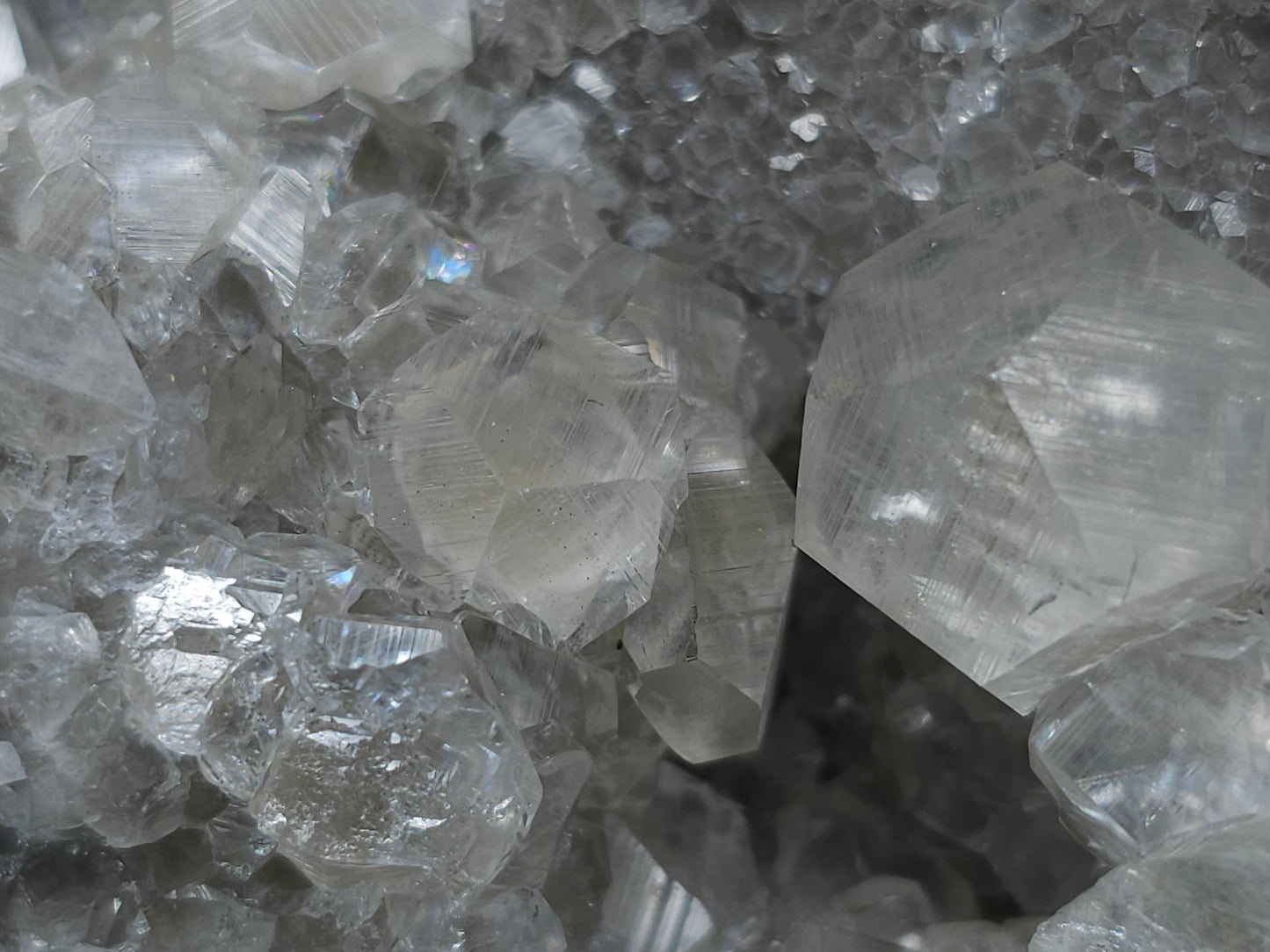 #33220 Super clear Nailhead Spar Calcite cluster and Chalcopyrite ore and multiple small fossils in the matrix
