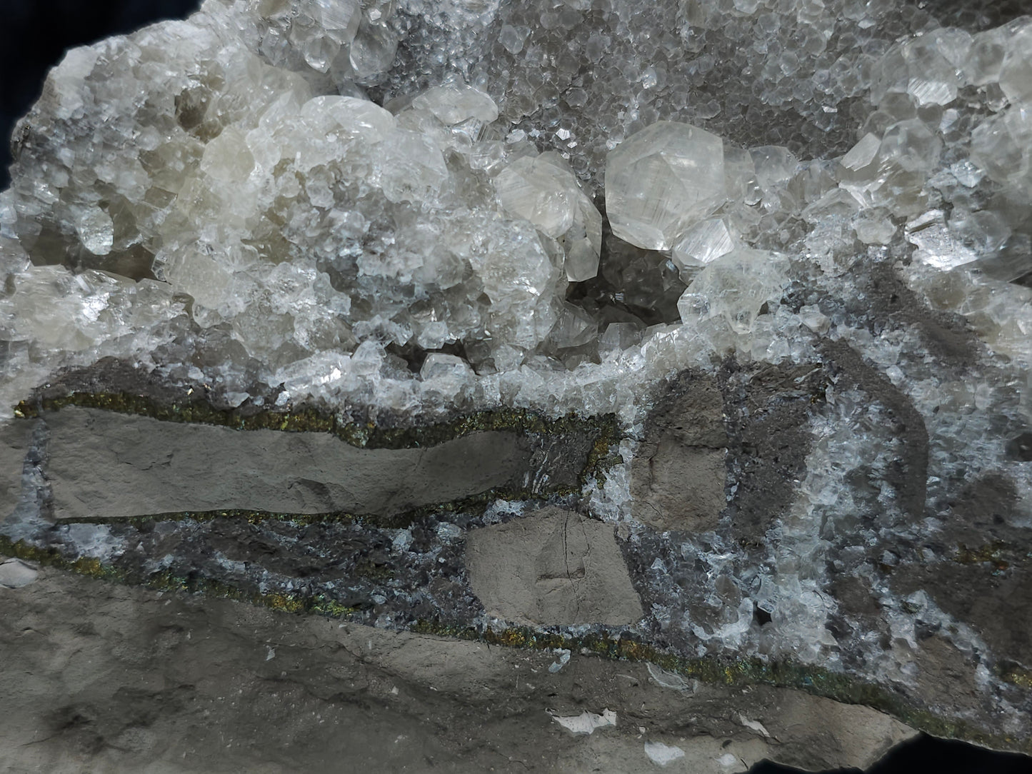 #33220 Super clear Nailhead Spar Calcite cluster and Chalcopyrite ore and multiple small fossils in the matrix