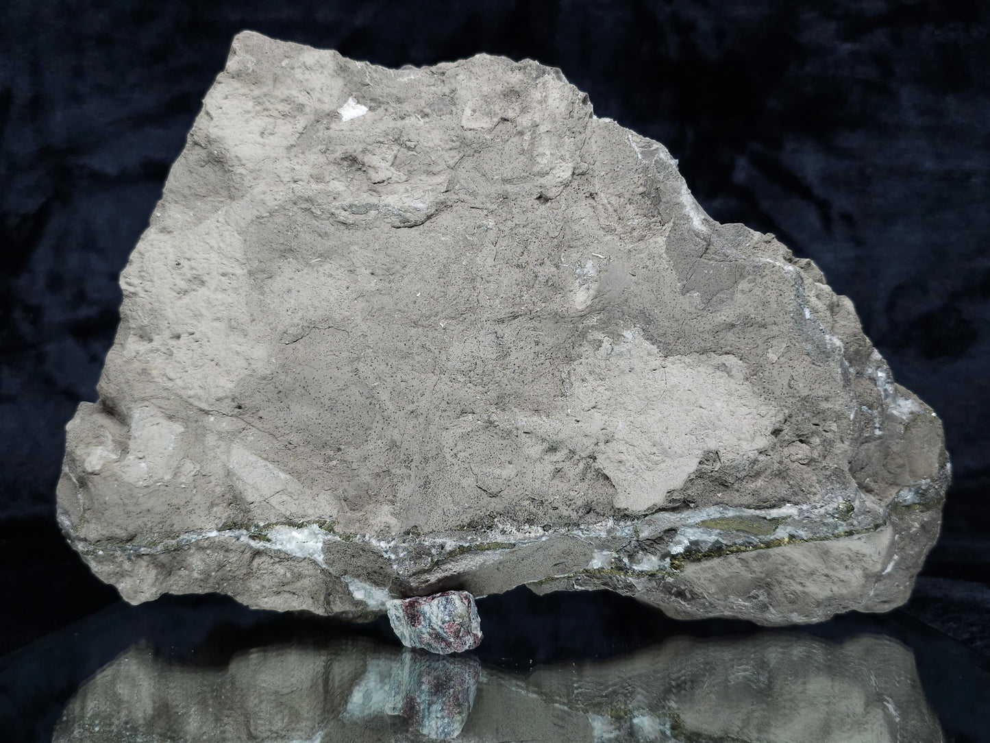 #33220 Super clear Nailhead Spar Calcite cluster and Chalcopyrite ore and multiple small fossils in the matrix