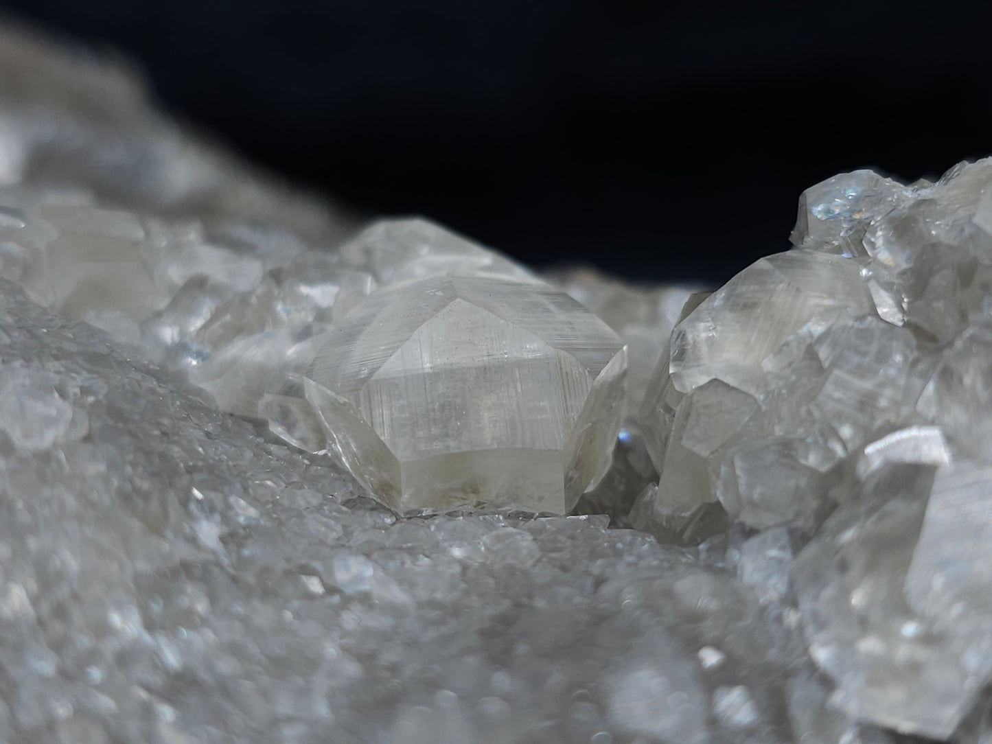 #33220 Super clear Nailhead Spar Calcite cluster and Chalcopyrite ore and multiple small fossils in the matrix