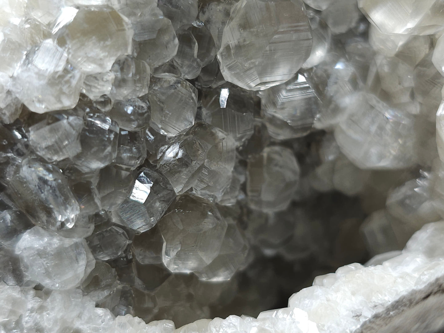 #33221 Super clear Nailhead Spar Calcite geode and Chalcopyrite ore and multiple small fossils in the matrix