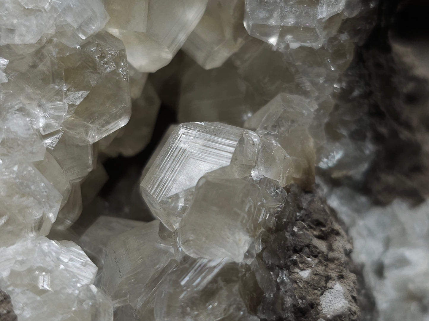 #33972 Super clear Nailhead Spar Calcite geode and Chalcopyrite ore and multiple small fossils in the matrix
