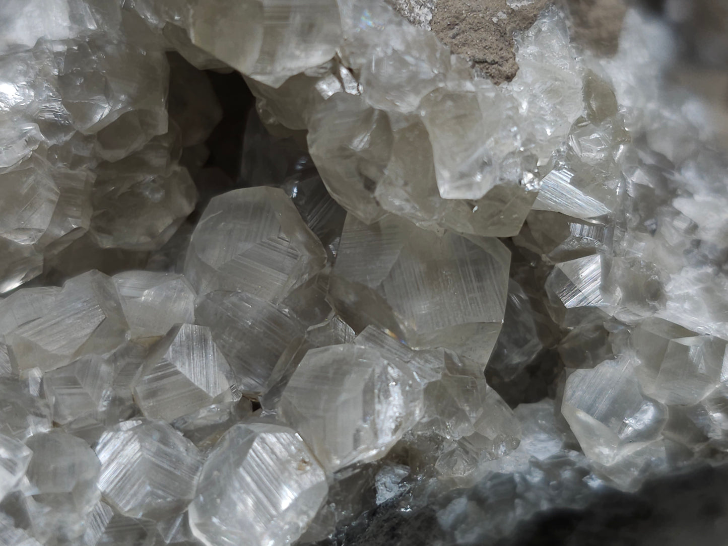 #33972 Super clear Nailhead Spar Calcite geode and Chalcopyrite ore and multiple small fossils in the matrix