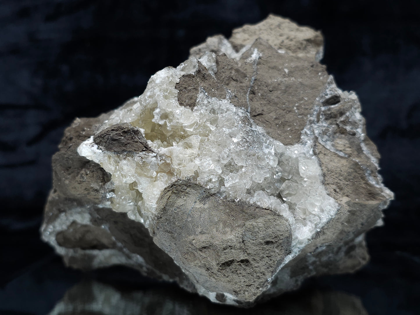 #33973 Super clear Nailhead Spar Calcite geode and Chalcopyrite ore and multiple small fossils in the matrix