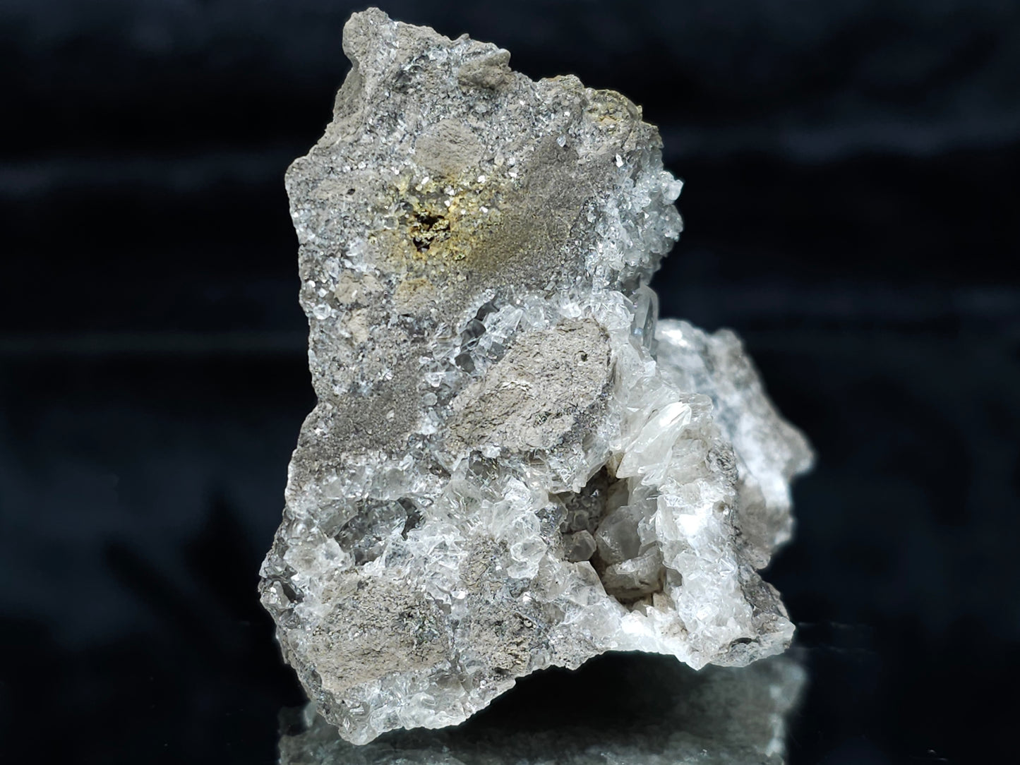 #33984 Super clear Nailhead Spar Calcite cluster and Chalcopyrite ore and multiple small fossils in the matrix
