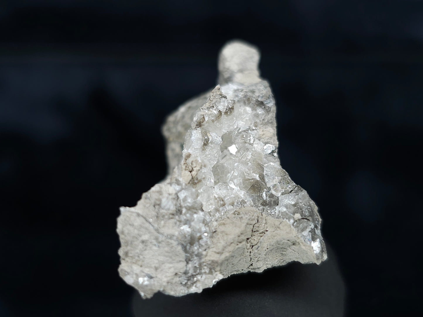 #33994 Super clear Nailhead Spar Calcite geode and Chalcopyrite ore and multiple small fossils in the matrix