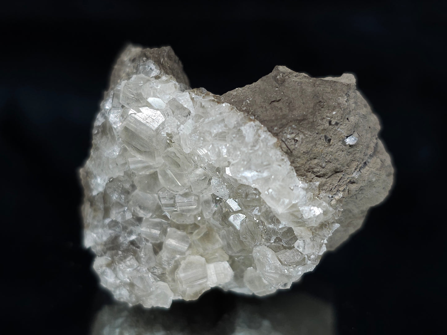 #34000 Super clear Nailhead Spar Calcite cluster and Chalcopyrite ore and multiple small fossils in the matrix