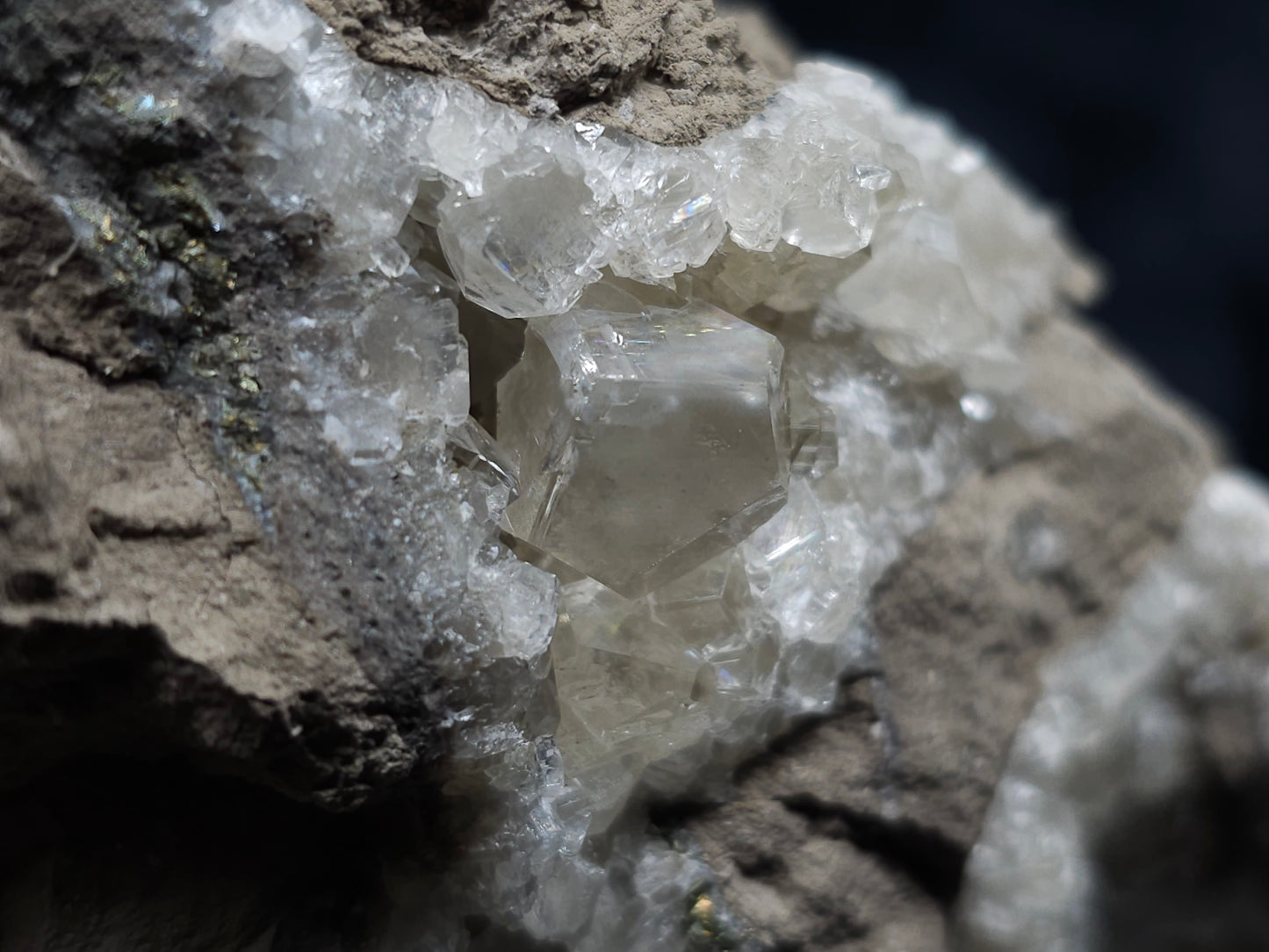 #34010 Super clear Nailhead Spar Calcite geode and Chalcopyrite ore and multiple small fossils in the matrix