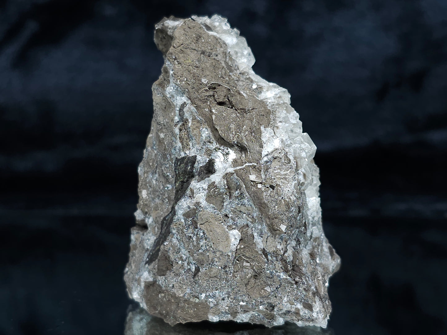 #34018-A Super clear Nailhead Spar Calcite cluster and Chalcopyrite ore and multiple small fossils in the matrix