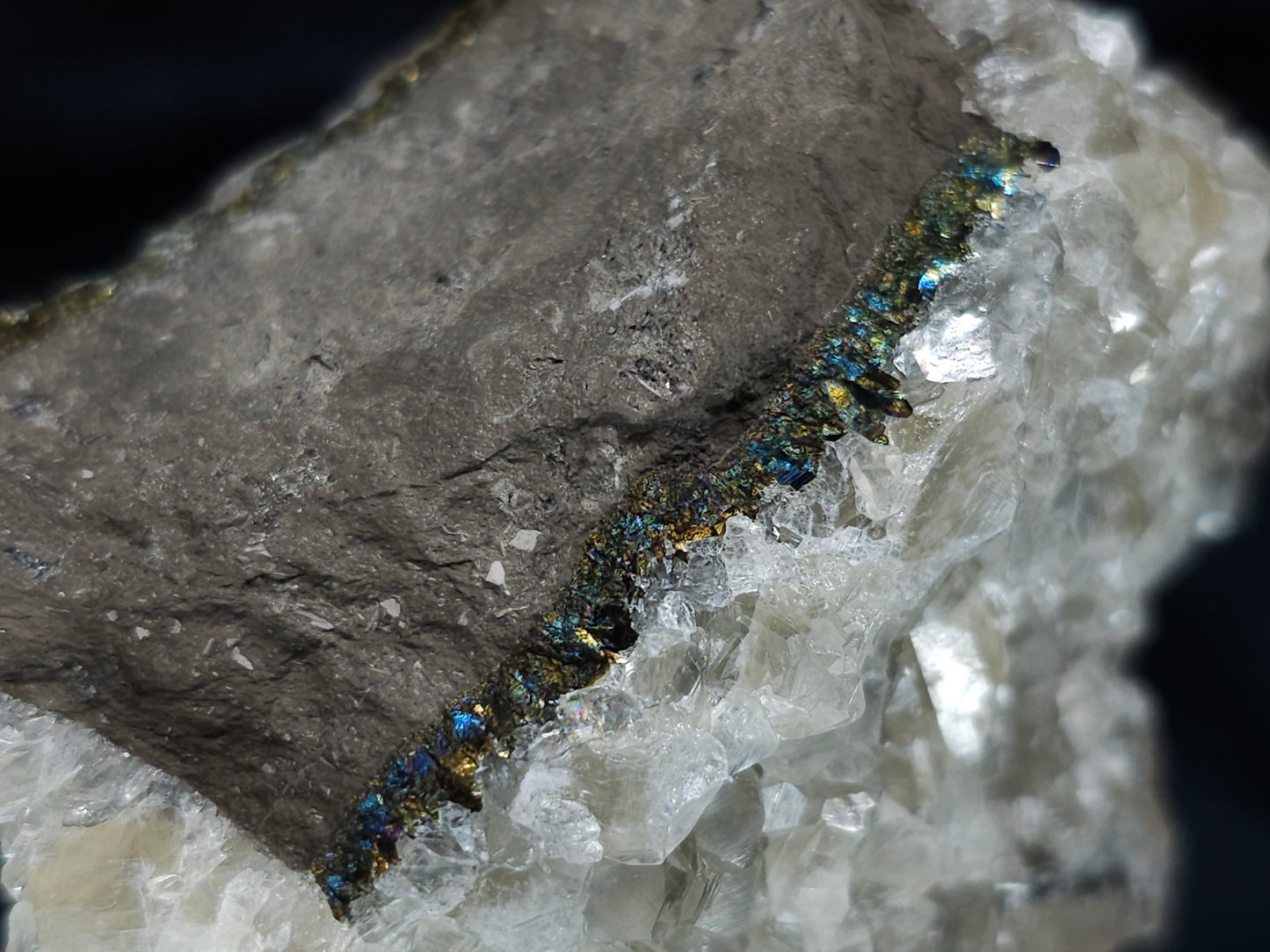 #34018-C Super clear Nailhead Spar Calcite cluster and Chalcopyrite ore and multiple small fossils in the matrix