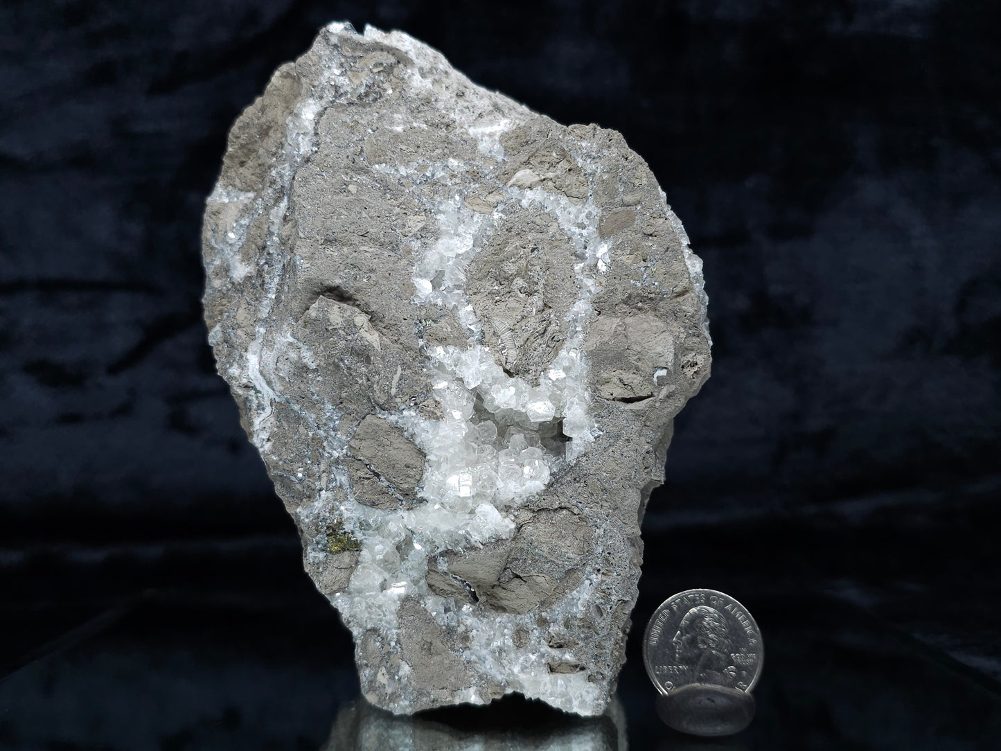 #34019 Super Clear Nailhead Spar Calcite geode it also have Chalcopyrite ore and multiple small fossils in the matrix