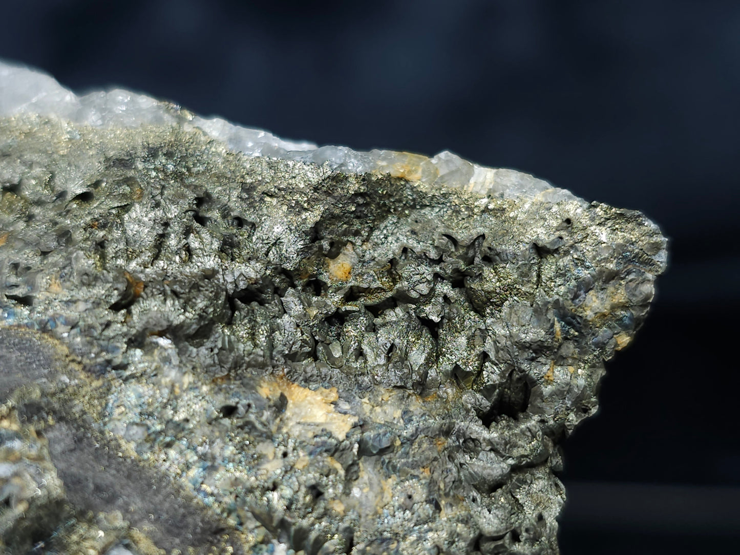 #66014 Golden Chalcopyrite ore with Nailhead Spar Calcite formation, it also have fossil flower with peacock Chalcopyrite ore coating with multiple fossils