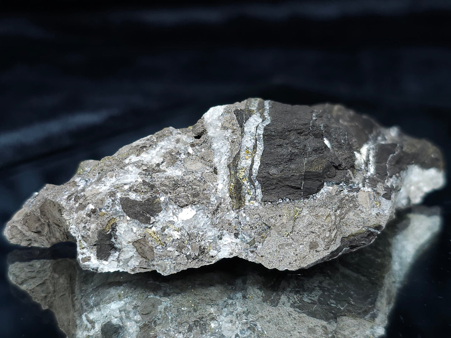 #66048 Hydrothermal Nailhead Spar Calcite geode with golden Chalcopyrite ore deposit formation among small fossils