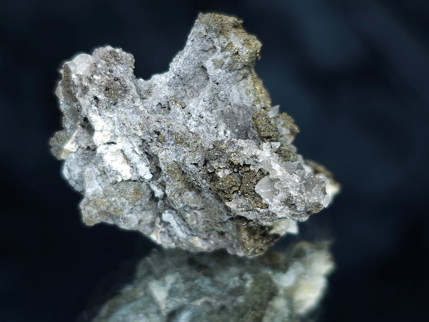 #66114 Clear Nailhead Spar Calcite on hydrothermal Chalcopyrite ore on multiple small fossils