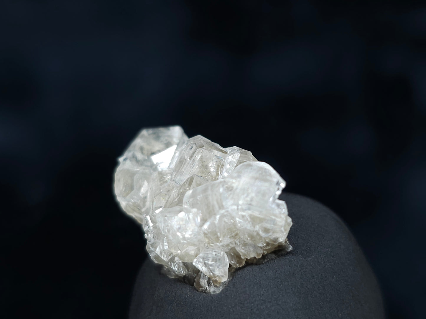 #33548 Super clear Nailhead Spar Calcite tiny cluster and Chalcopyrite ore and multiple small fossils in the matrix
