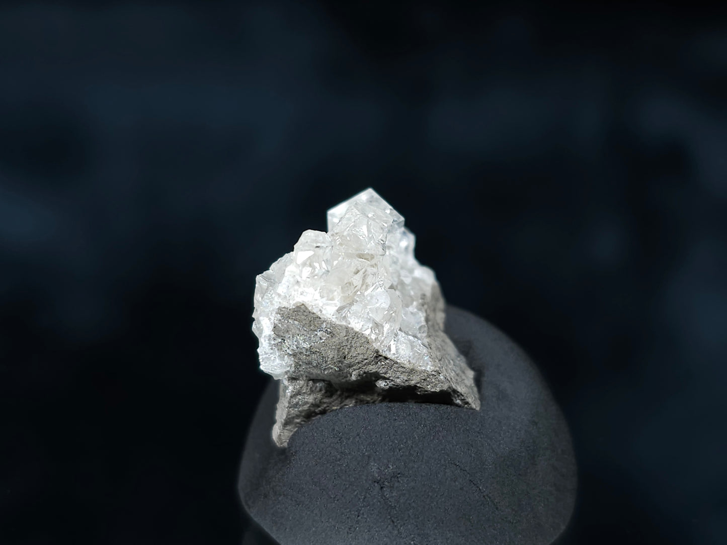 #33550 Super clear Nailhead Spar Calcite tiny cluster and Chalcopyrite ore and multiple small fossils in the matrix