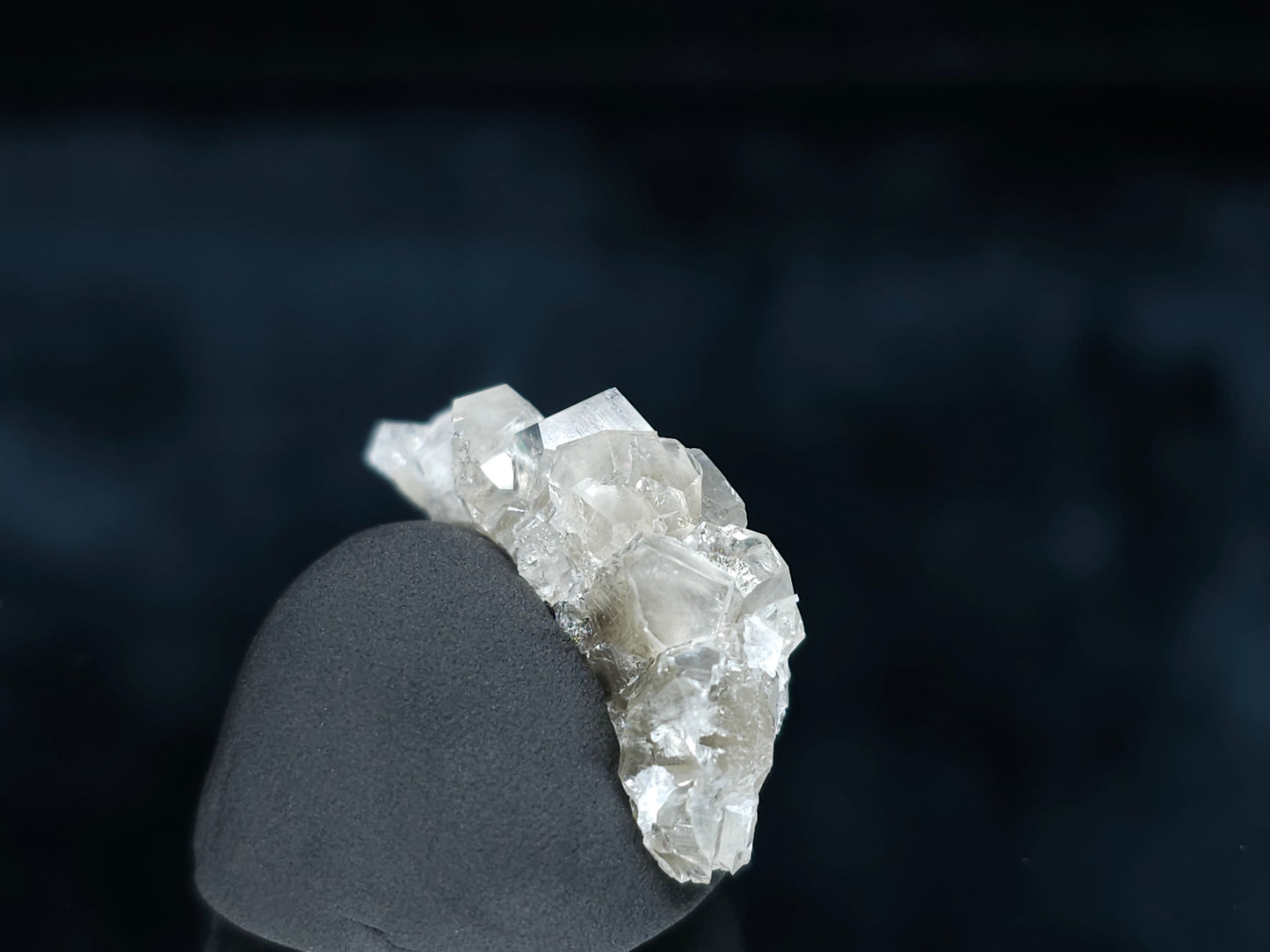 #33551 Super clear Nailhead Spar Calcite tiny cluster