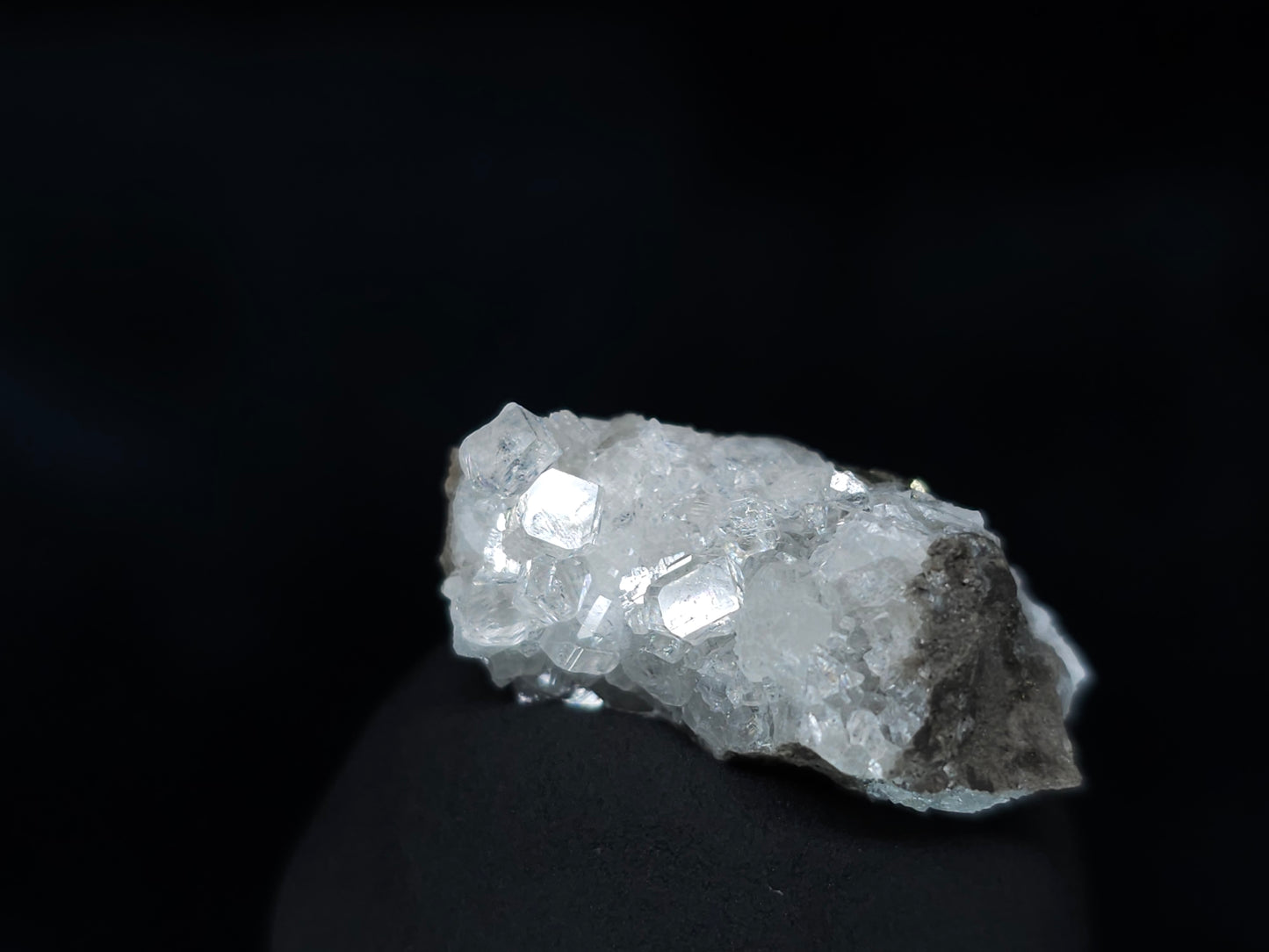 #33557 Super clear Nailhead Spar Calcite tiny cluster and Chalcopyrite ore and multiple small fossils in the matrix
