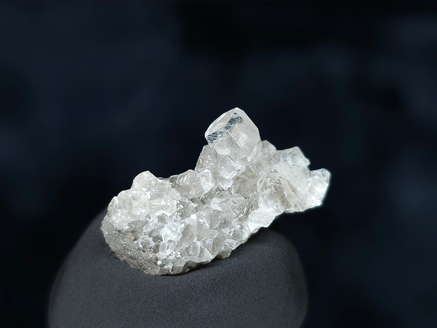 #33558 Super clear Nailhead Spar Calcite tiny cluster