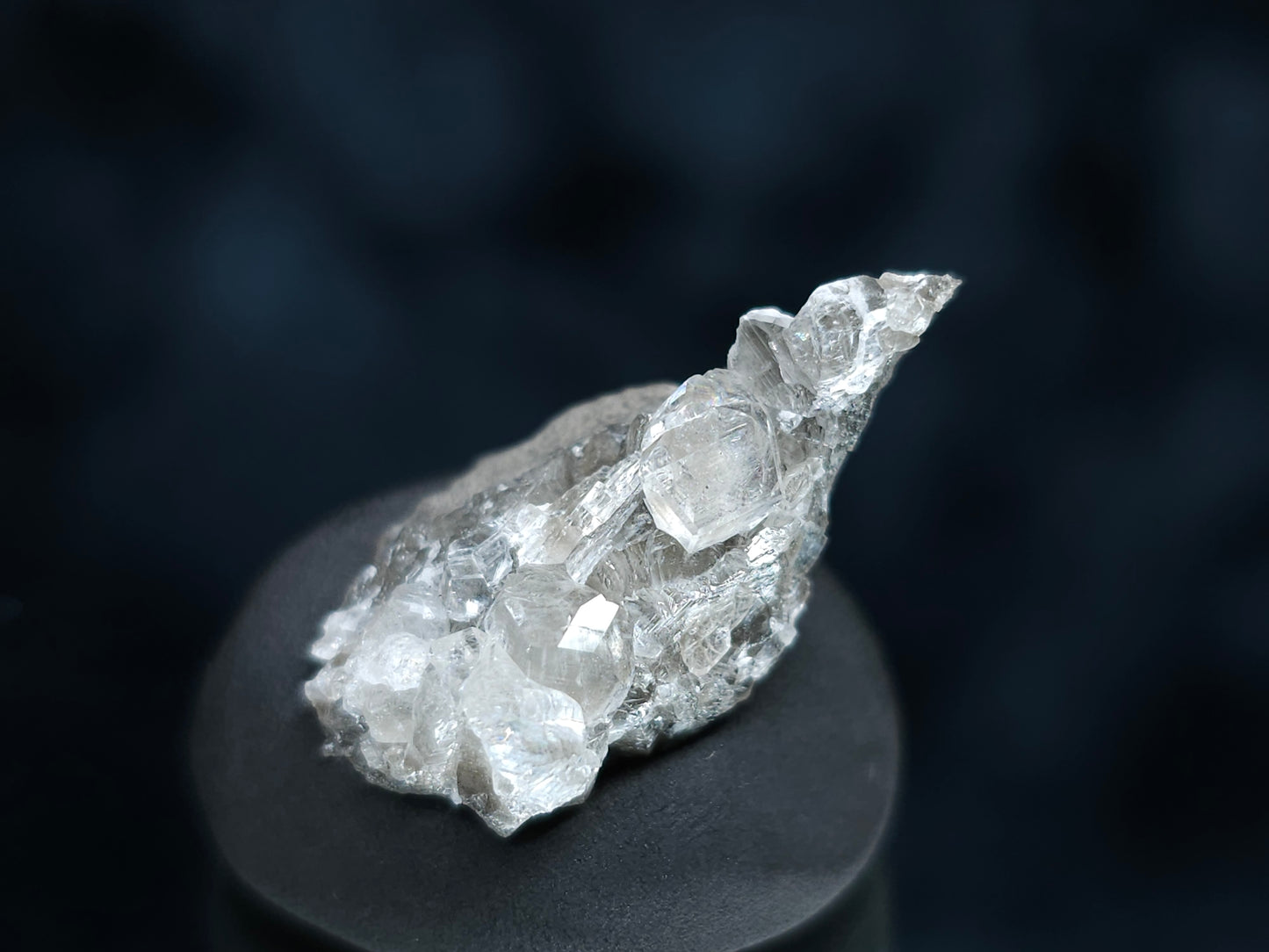 #33568 Super clear Nailhead Spar Calcite tiny cluster