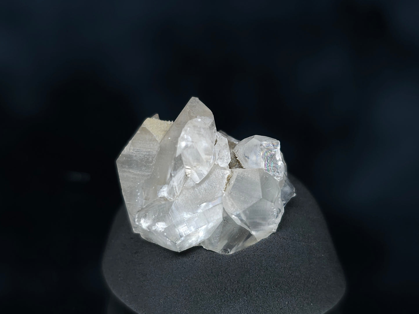 #33577 Super clear Nailhead Spar Calcite tiny cluster