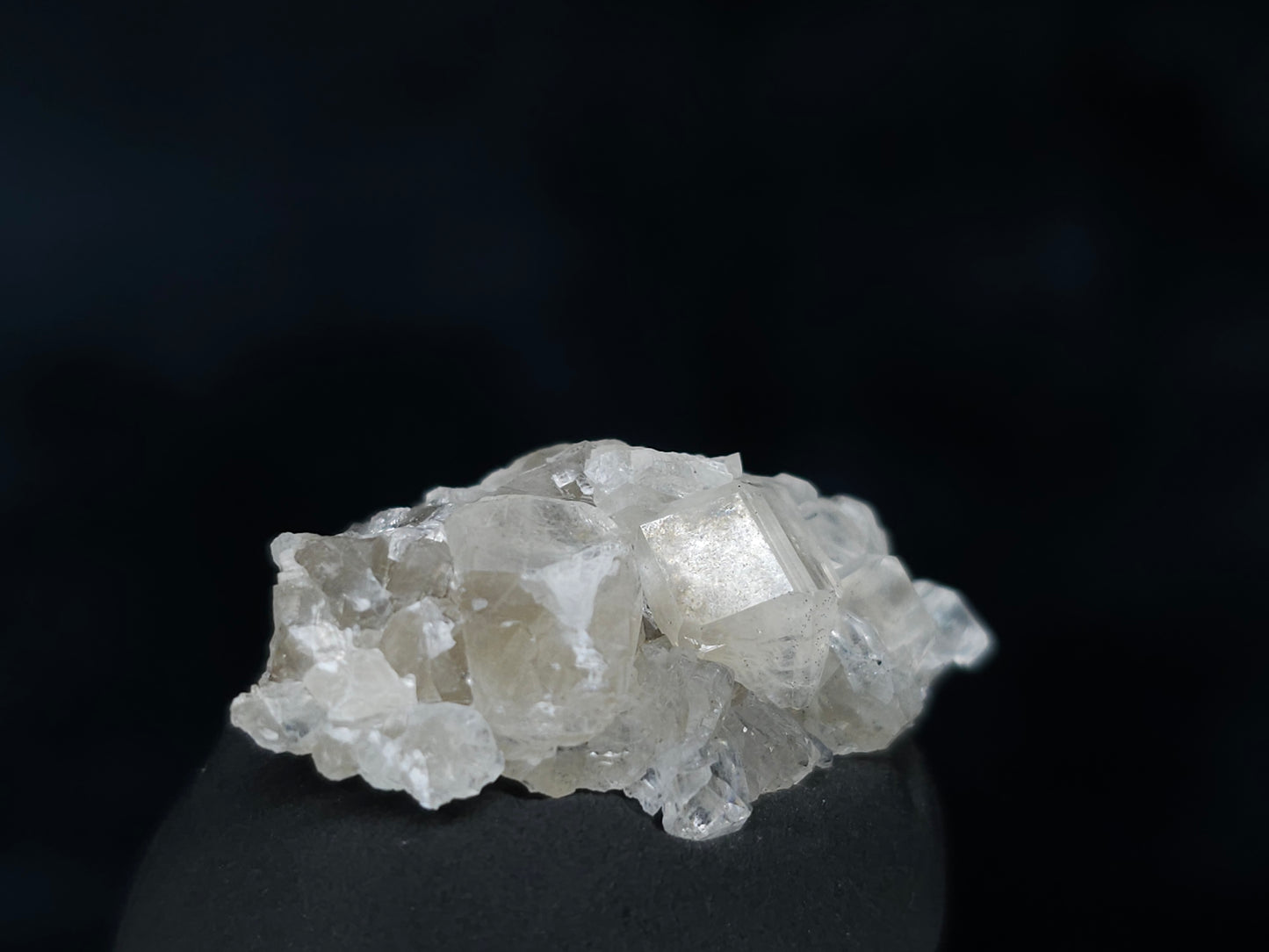 #33579 Super clear Nailhead Spar Calcite tiny cluster