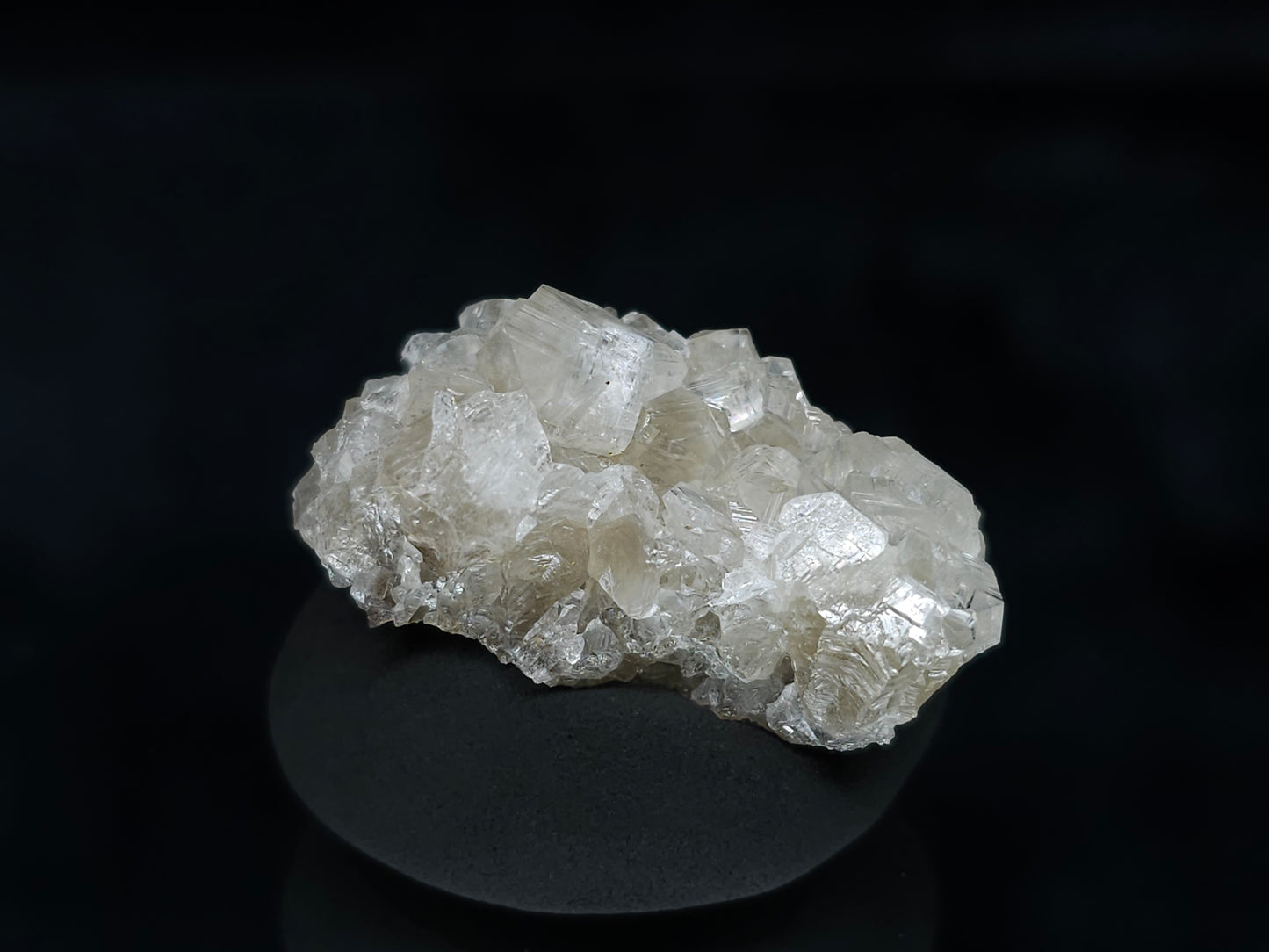 #33595 Super clear Nailhead Spar Calcite tiny cluster